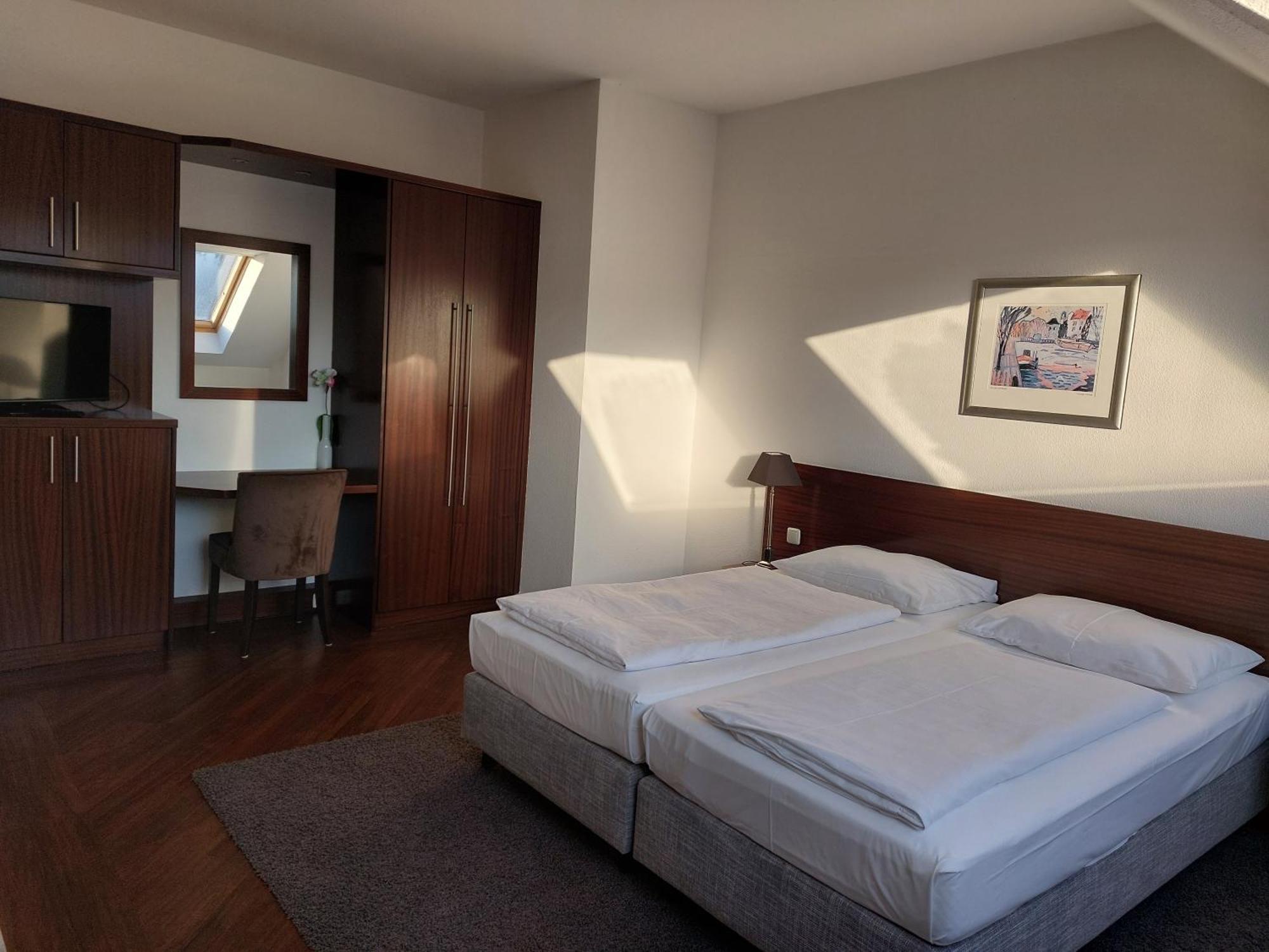 Hotel Friederike Мильгейм-на-Руре Экстерьер фото